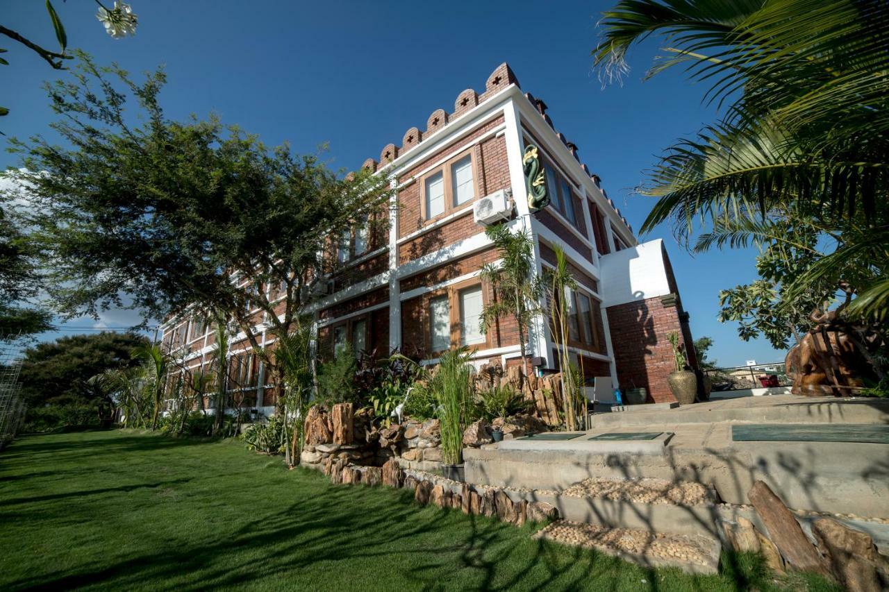 Bagan Vertex Hotel Extérieur photo
